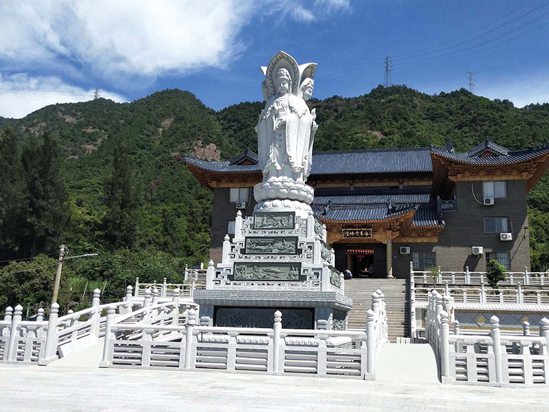 念佛堂（四面觀音菩薩）